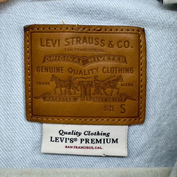 Levi's Premium Jacket Womens S Blue Light Wash Rigid Denim Trucker Retro - Picture 2 of 15